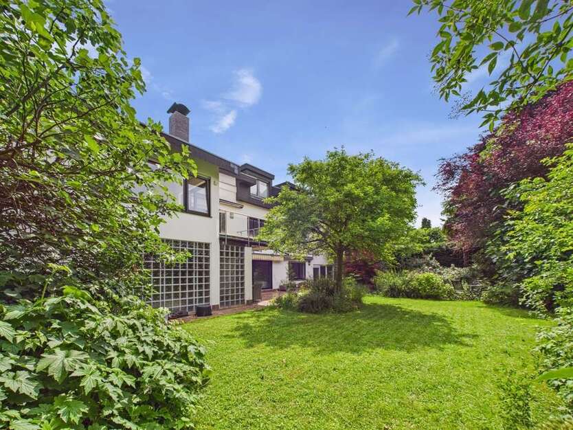 Haus zum Kaufen in Mannheim Lindenhof 2.300.000 € 383.47 m²