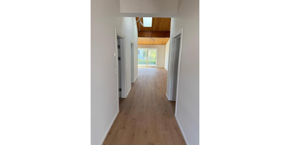 Dachgeschoßwohnung Ludwigshafen am Rhein Edigheim - 3.5 Zimmer, 85 m&sup2;, 305.000&euro; | Angebot:24526937