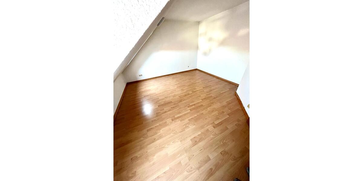 Dachgeschoßwohnung Lampertheim - 1 Zimmer, 67 m&sup2;, 195.000&euro; | Angebot:24447749