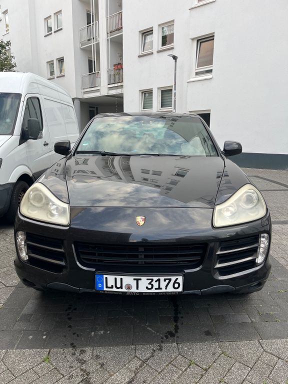 Porsche Cayenne 299.000 km 12.900 € Ludwigshafen 67063