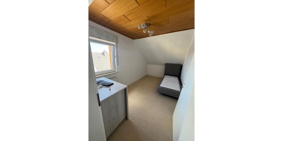 Dachgeschoßwohnung Beindersheim - 3 Zimmer, 70 m&sup2;, 750&euro; | Angebot:26233201