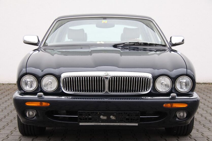 Jaguar Daimler 84.500 km 44.999 € Heppenheim 64646