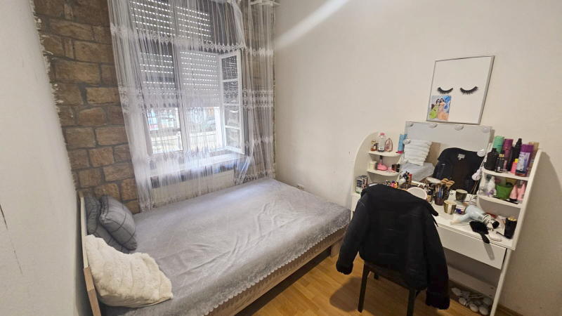 ObjNr:19036 - In 2015 komplett sanierte 3-Zi. ETW in zentraler Lage in NeustadtWeinstraße 3 zimmer