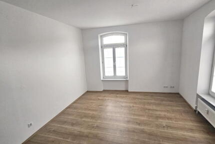 ObjNr:19770 - Liebhaberwohnung - tolle 4-Zimmer ETW in denkmalgeschütztem Gebäude in Speyer 4 zimmer