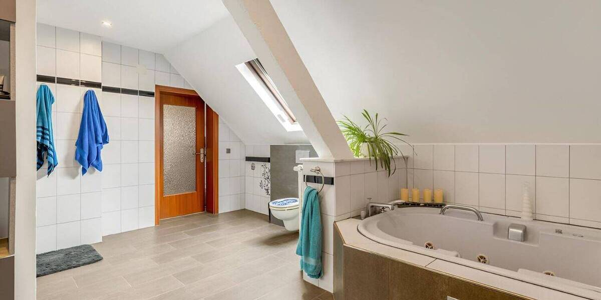 Etagenwohnung Viernheim - 3 Zimmer, 149 m&sup2;, 320.000&euro; | Angebot:26105856