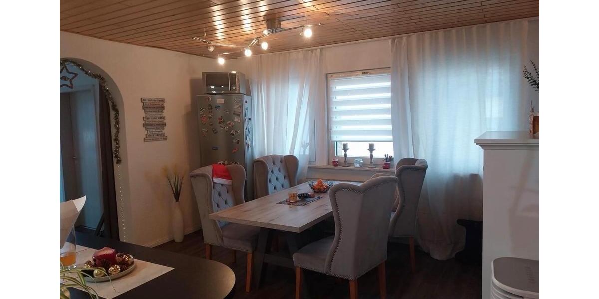 Etagenwohnung Lampertheim - 4 Zimmer, 105 m&sup2;, 1.450&euro; | Angebot:26268518
