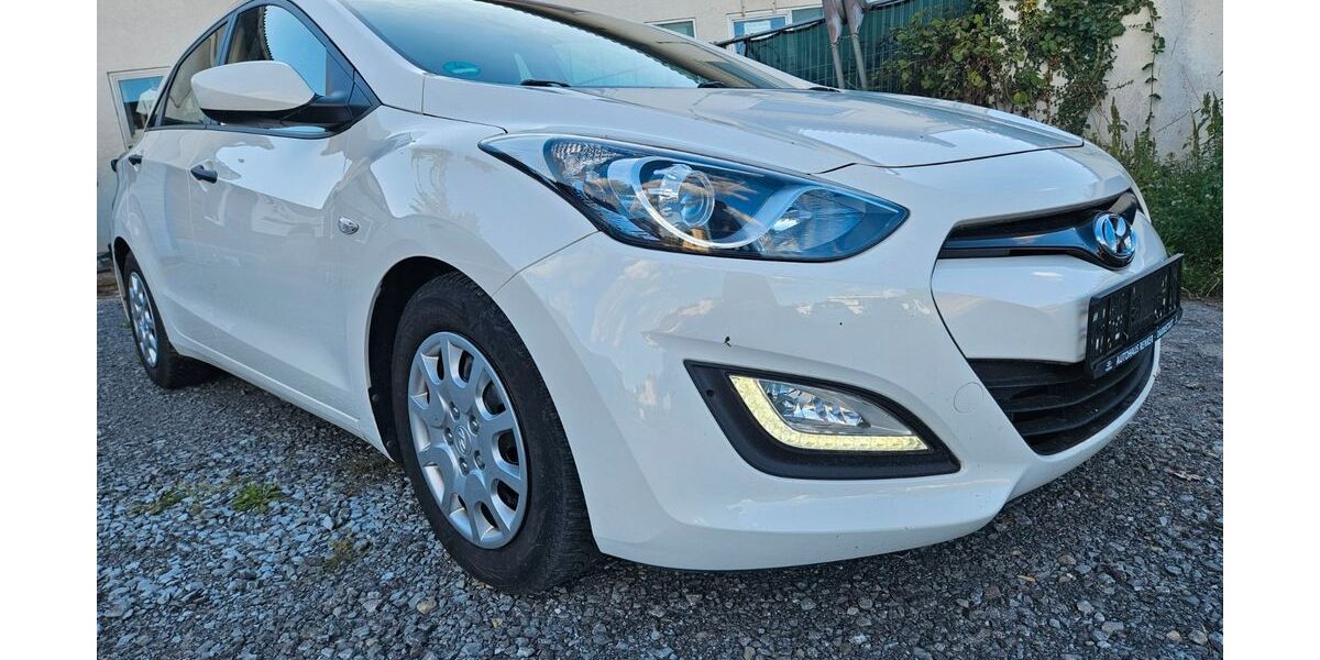 Hyundai i30 119.777 km 8.999 &euro; Reilingen 68799