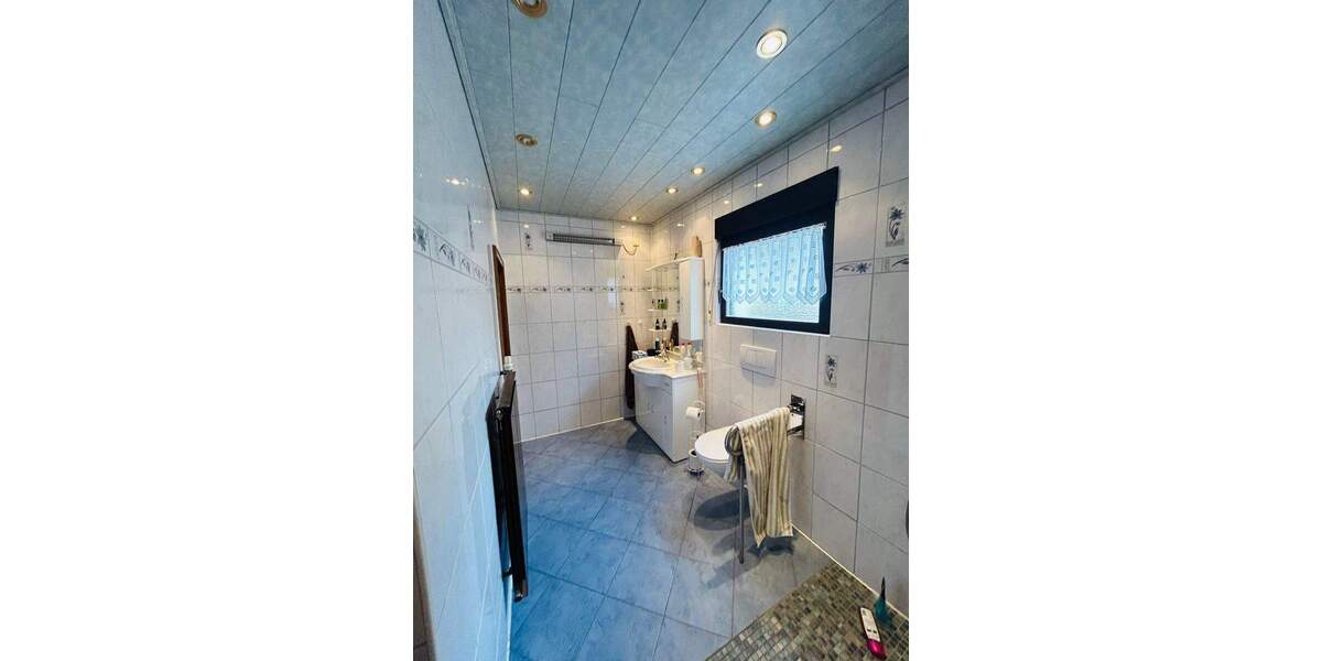 Einfamilienhaus Bobenheim-Roxheim Bobenheim - 1 Zimmer, 325 m&sup2;, 420.000&euro; | Angebot:23982875