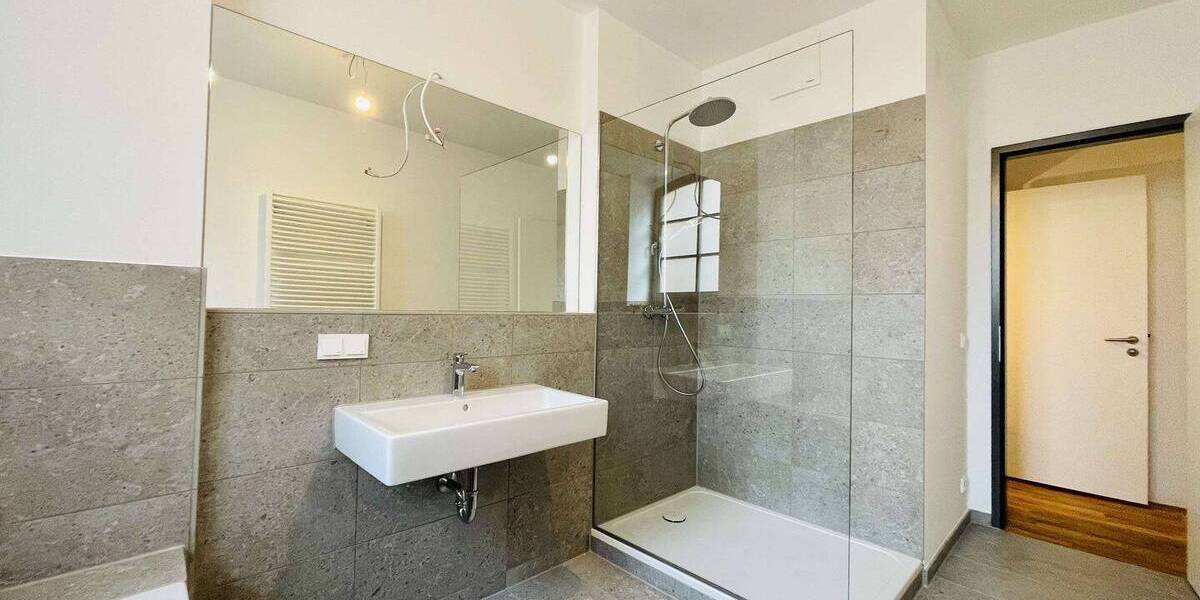 Etagenwohnung Mannheim Wohlgelegen - 2 Zimmer, 78 m&sup2;, 1.060&euro; | Angebot:26378078