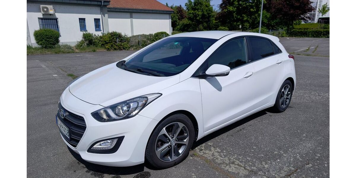 Hyundai i30 114.000 km 8.300 &euro; Dossenheim 69221