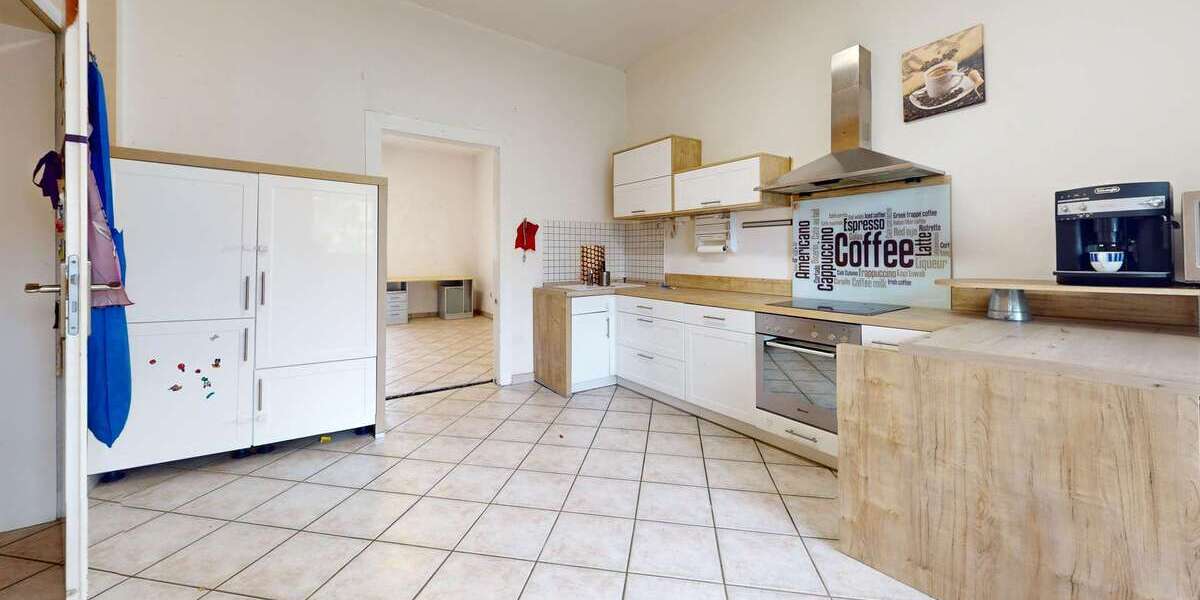 Großzügiges EFH mit Garten und Terrasse in bevorzugter Lage Neuostheims Mehrere Nutzungsmögl 9 zimmer