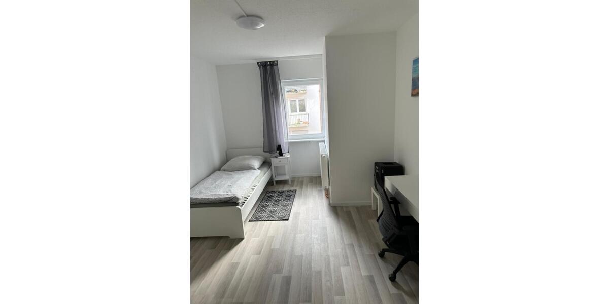 WG Zimmer in Mannheim (4er) 1 zimmer