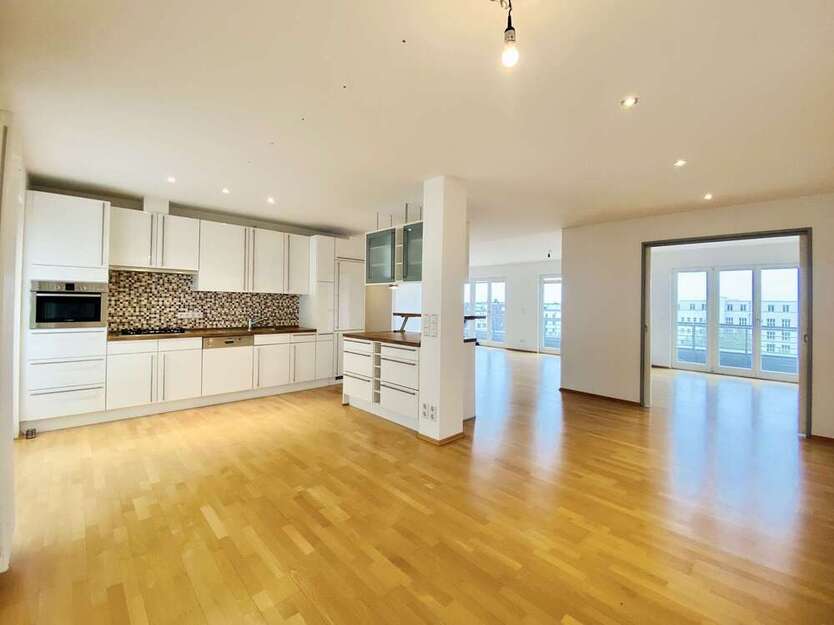 Wohnung zum Kaufen in Berlin 700.000 € 125.24 m²