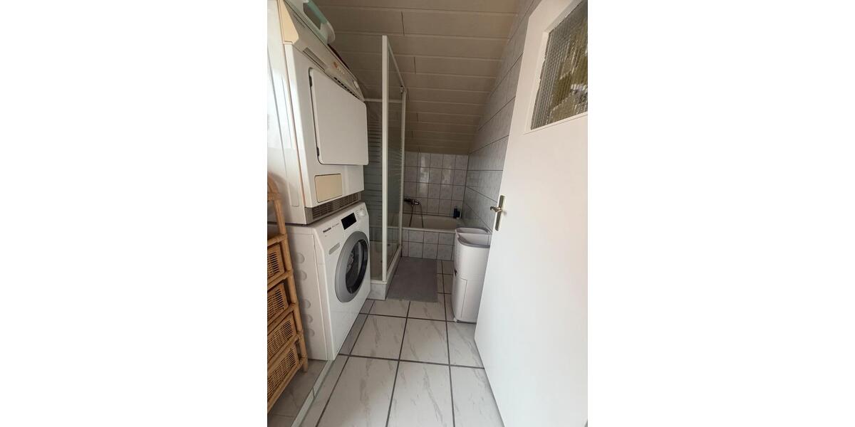 Dachgeschoßwohnung Hemsbach - 3 Zimmer, 78 m&sup2;, 930&euro; | Angebot:24755075