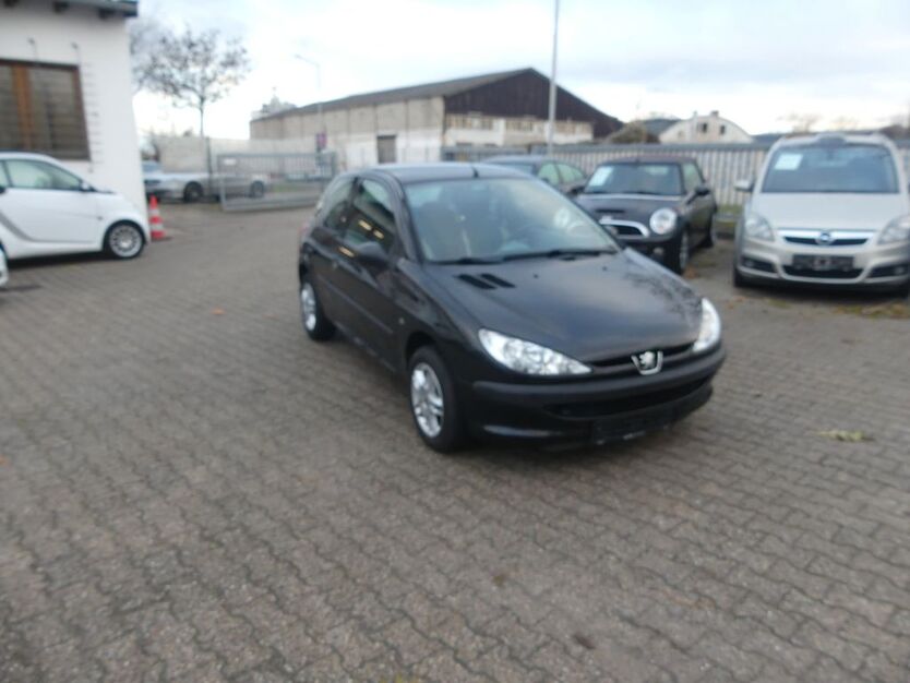 Peugeot 206 133.000 km 1.999 € Worms 67547
