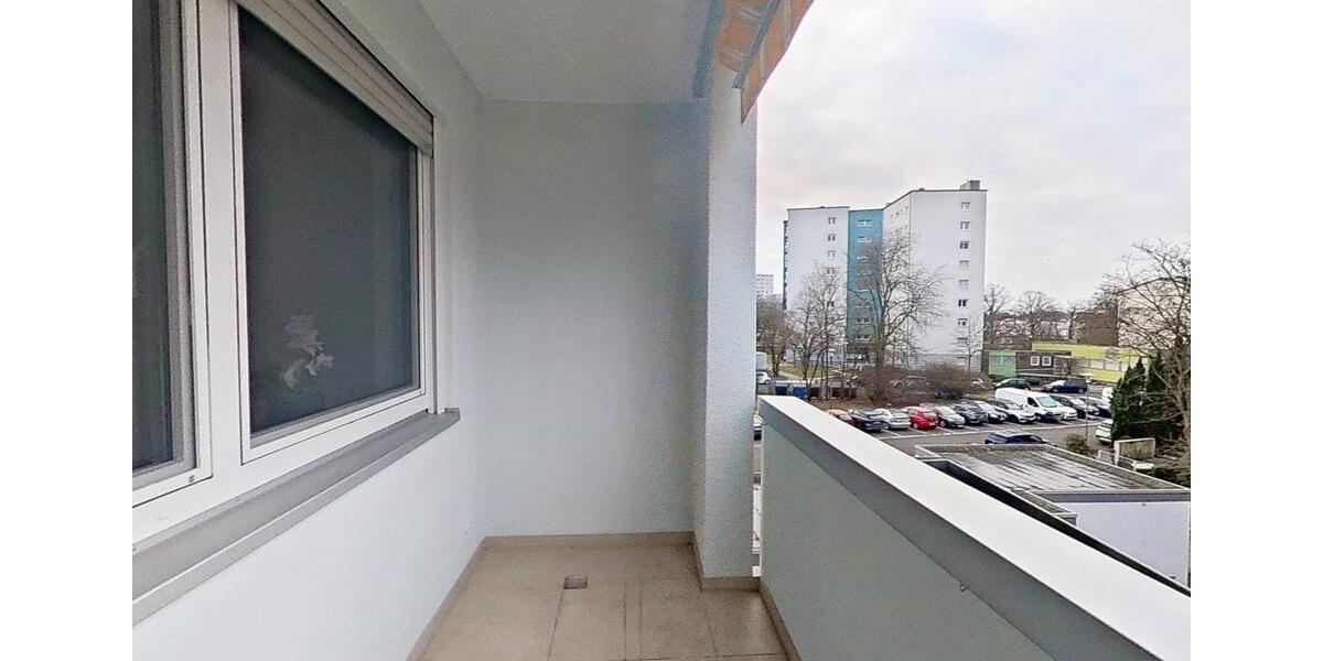 **Frisch modernisiert: Schicke und intelligent geschnittene 3-Zimmer-Wohnung mit BALKON** 3 zimmer