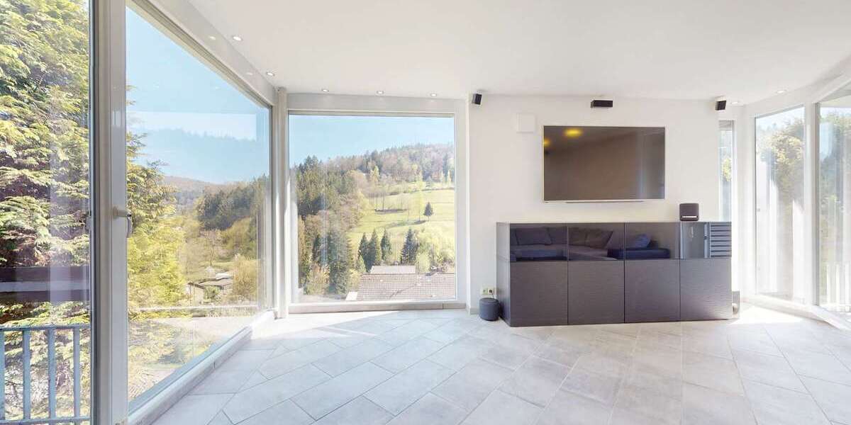 Panorama-ZFH mit sagenhaftem Ausblick Energieeffizient & am Waldrand Garten,Balkone & Terrasse 7 zimmer