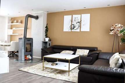 Haus zum Kaufen in Mannheim 770.000 € 207 m² 10 zimmer