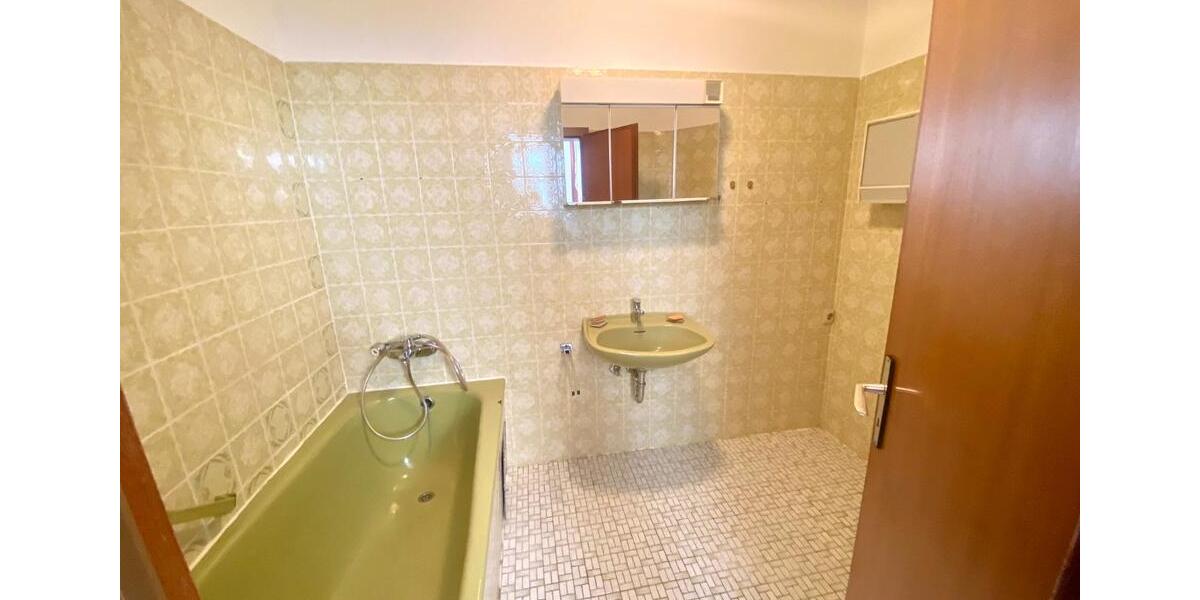 Mehrfamilienhaus, Wohnhaus Ludwigshafen am Rhein Edigheim - 9 Zimmer, 260 m&sup2;, 409.000&euro; | Angebot:26314529