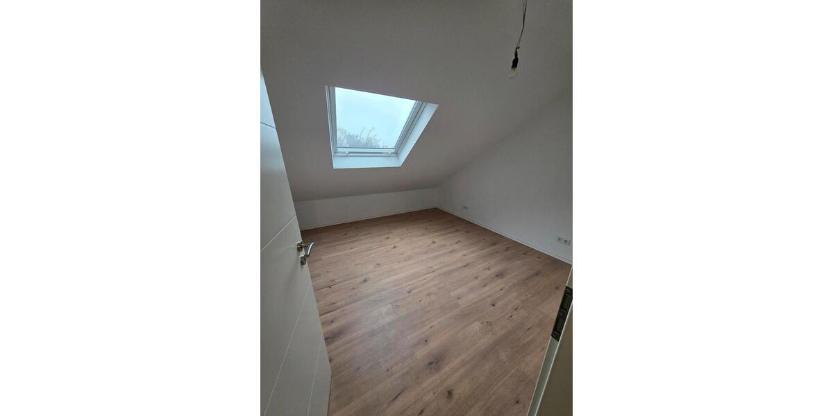 Dachgeschoßwohnung Worms Nördliche Vororte - 3 Zimmer, 65 m&sup2;, 900&euro; | Angebot:24816155