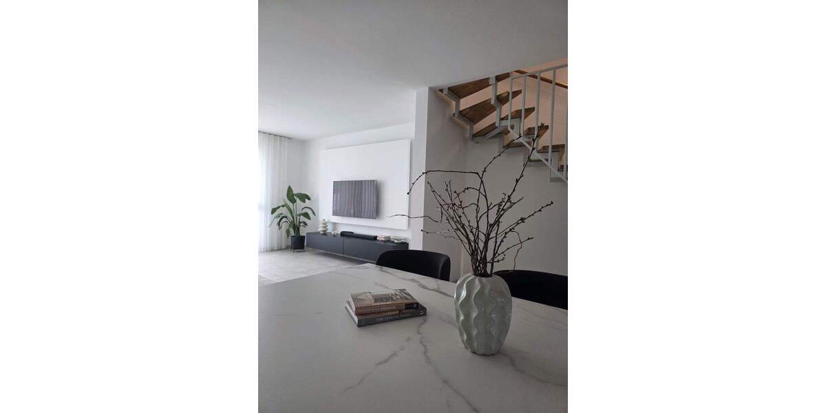 Reihenmittelhaus Laudenbach - 5 Zimmer, 141 m&sup2;, 599.000&euro; | Angebot:25870203