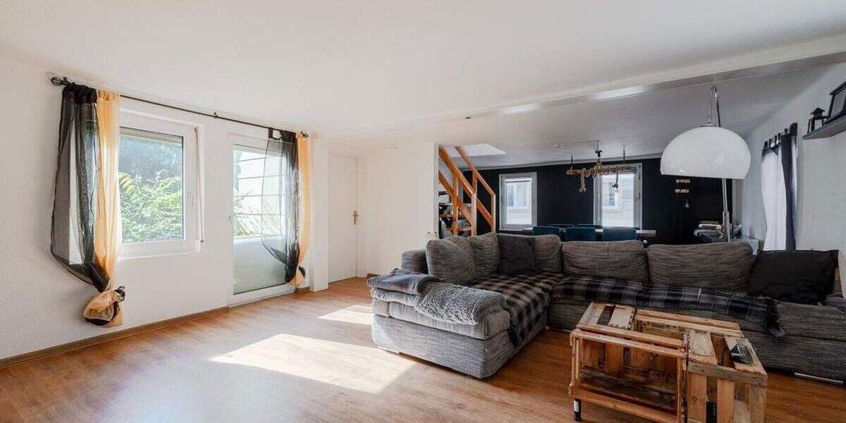 Etagenwohnung Neustadt Haardt - 4 Zimmer, 115 m&sup2;, 850&euro; | Angebot:25274377