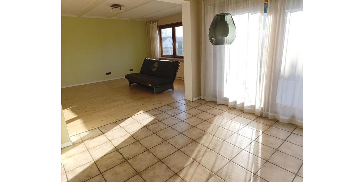 ObjNr:19622 - Wunderschöne DHH in ruhiger Lage von Wiesloch-Baiertal 6 zimmer