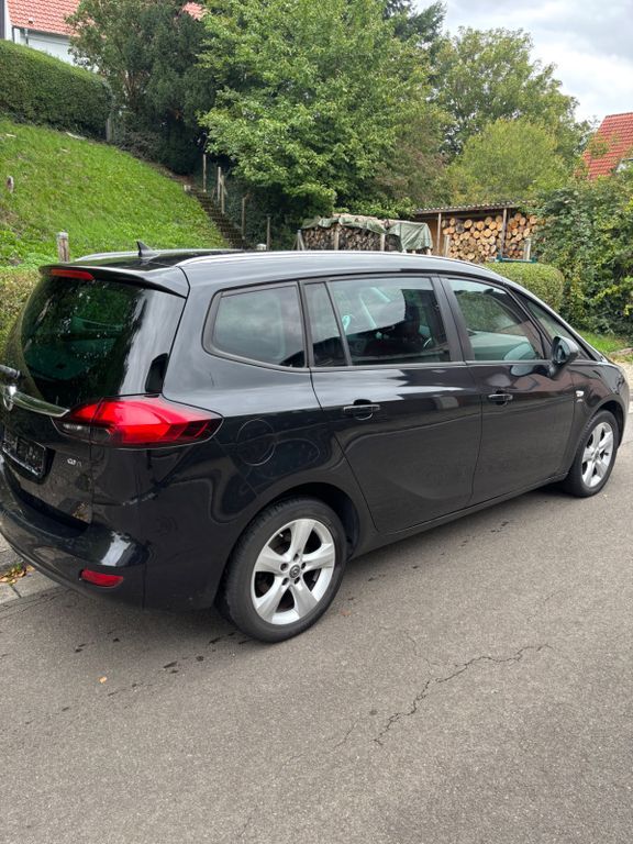Opel Zafira Tourer 269.275 km 4.800 € Hettenleidelheim 67310
