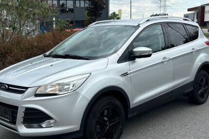 Ford Kuga 187.000 km 6.900 &euro; Plankstadt 68723