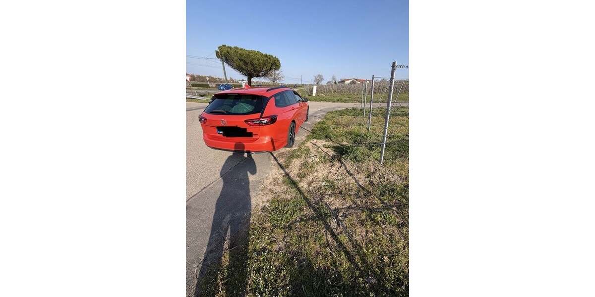 Opel Insignia Sports Tourer 102.000 km 19.500 &euro; Bad Dürkheim 67098