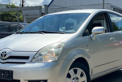 Toyota Verso 129.000 km 5.800 &euro; Weinheim 69469