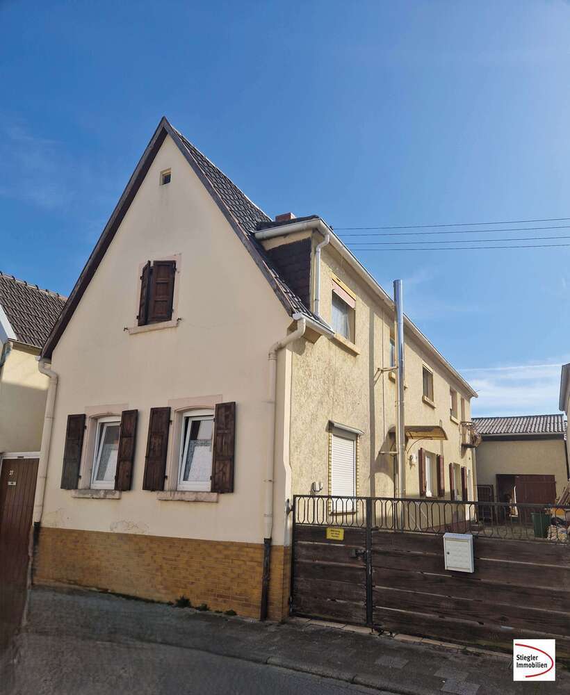 Haus zum Kaufen in Neuhofen 299.000 € 148.3 m²