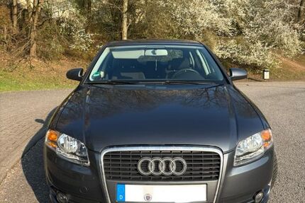 Audi A4 136.000 km 4.900 &euro; Fürth 64658