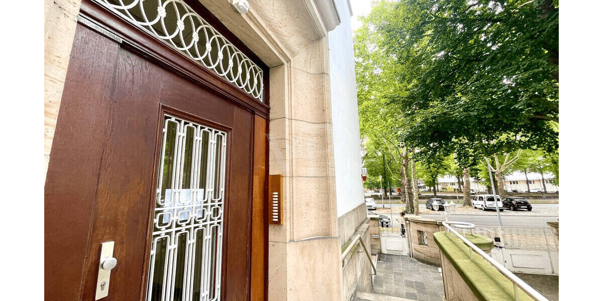 Luxeriöse Beletage mit Balkon in unmittelbarer Nähe zum Luisenpark 5 zimmer