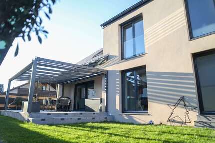 Haus Viernheim - 9 Zimmer, 270 m&sup2;, 990.000&euro; | Angebot:26791396
