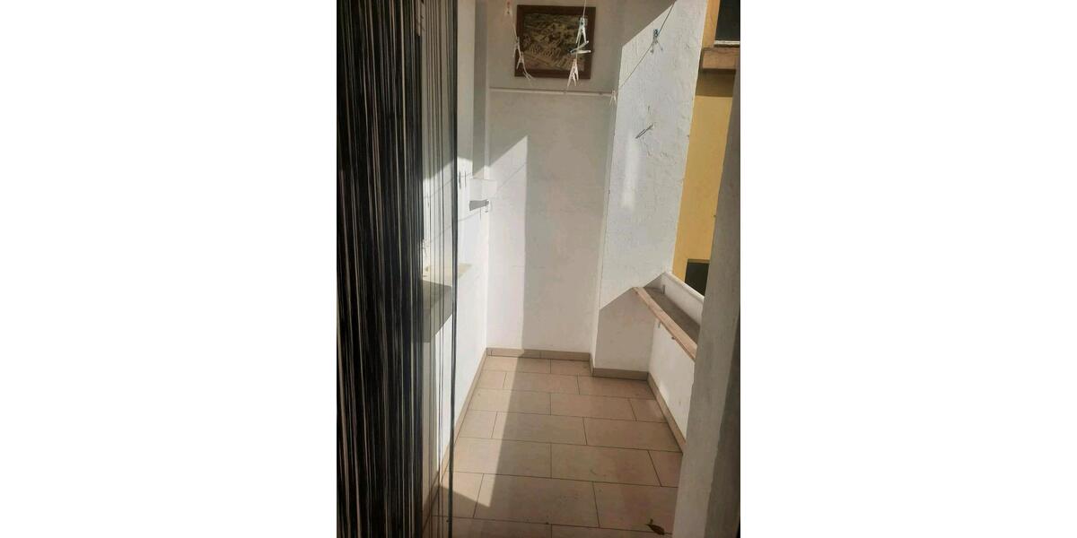 Etagenwohnung Ludwigshafen am Rhein Parkinsel - 1 Zimmer, 90 m&sup2;, 1.020&euro; | Angebot:26516345