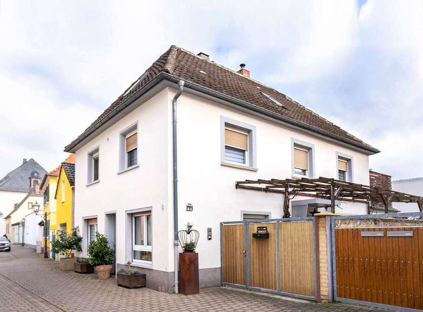 Haus zum Kaufen in Dirmstein 389.000 € 166 m²