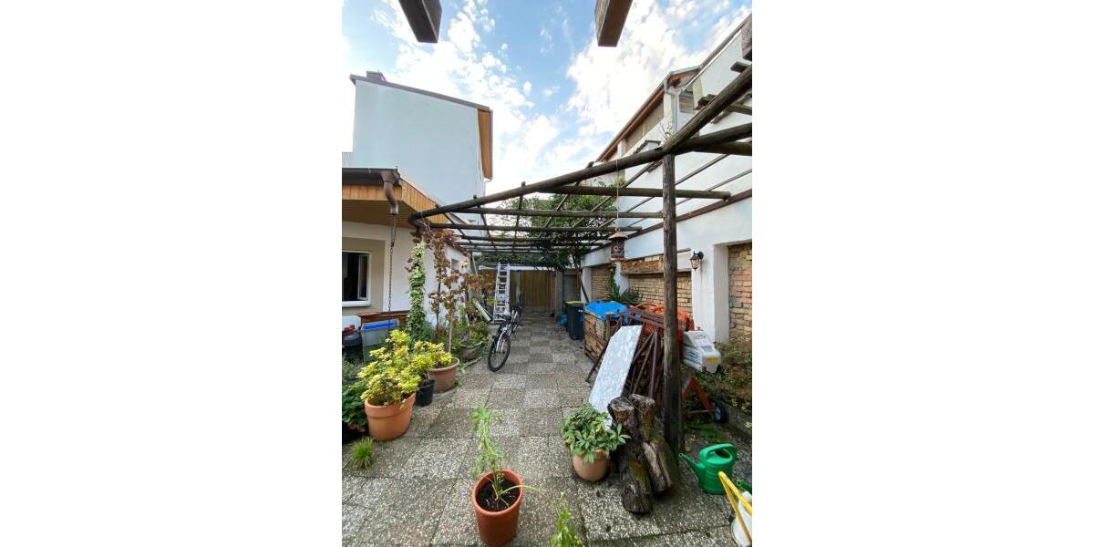 ObjNr:19393 - Sehr gepflegtes EFH mit sep. Appartment zentral in Frankenthal zum sehr guten Verkaufspreis 4 zimmer