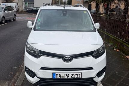 Toyota Proace City 108.185 km 16.100 &euro; Mannheim 68309