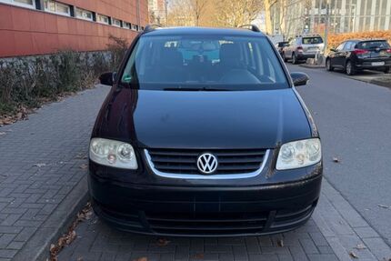VW Touran 305.000 km 1.100 &euro; Ilvesheim 68549