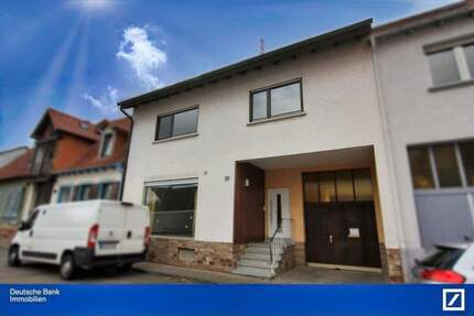 Haus Walldorf - 8 Zimmer, 239 m&sup2;, 568.000&euro; | Angebot:23974002