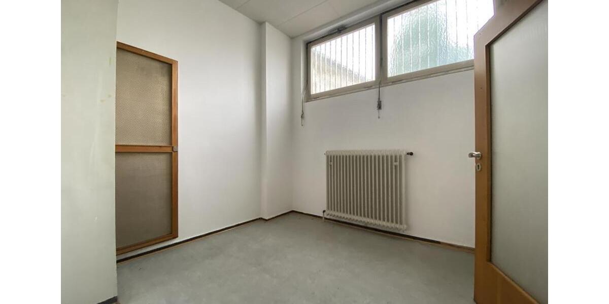 Gewerbeobjekt Ludwigshafen am Rhein Ludwigshafen-Oggersheim - 910&euro; | Angebot:21186002