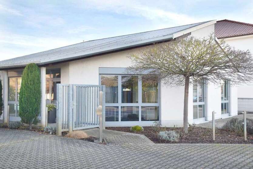 Büro in Maxdorf 2.900 € 98.39 m²
