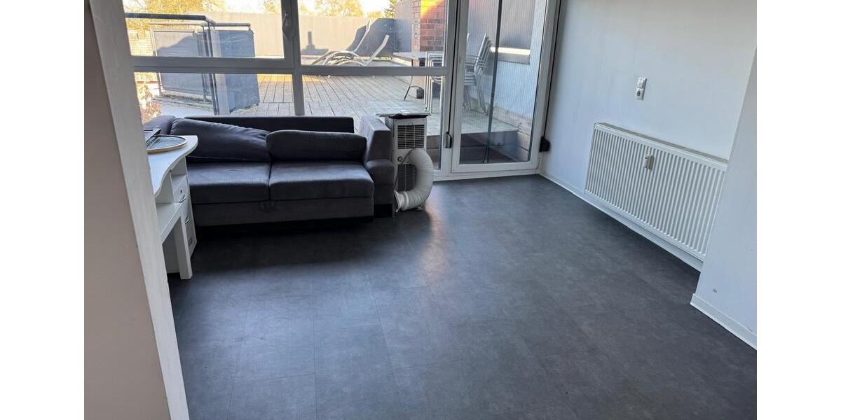 Dachgeschoßwohnung Ludwigshafen am Rhein Ludwigshafen-Oggersheim - 1 Zimmer, 45 m&sup2;, 700&euro; | Angebot:26211726