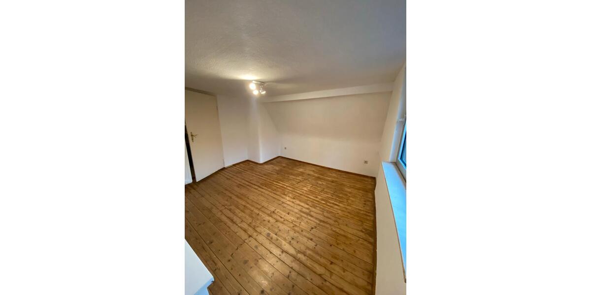 Kleines Einfamilienhaus als 3 ZKB mit Abstellraum und Keller 3 zimmer