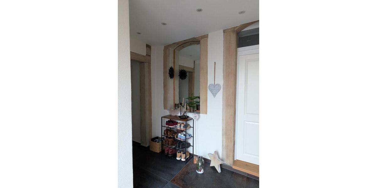 Erdgeschossw. mit moderner Ausstattung in historischem Ambiente 4 zimmer