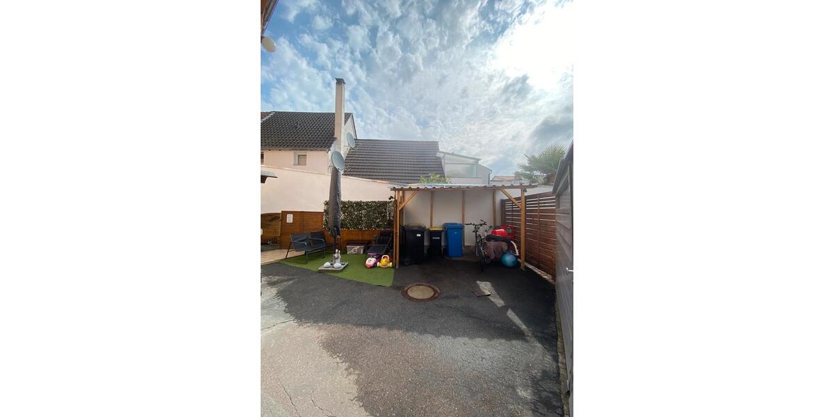 Dachgeschoßwohnung Ludwigshafen am Rhein Rheingönheim - 3.5 Zimmer, 84 m&sup2;, 207.500&euro; | Angebot:23797671