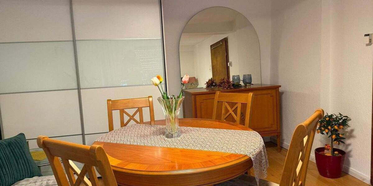 Einfamilienhaus Wiesenbach - 7 Zimmer, 140 m&sup2;, 1.500&euro; | Angebot:25683549