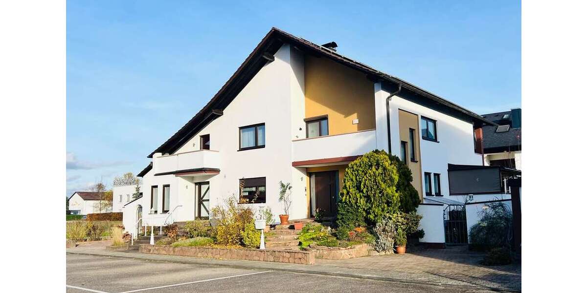 Einfamilienhaus Waghäusel - 7 Zimmer, 250 m&sup2;, 725.000&euro; | Angebot:24980335