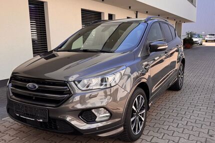 Ford Kuga 157.000 km 11.900 &euro; Worms 67547